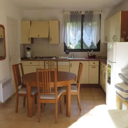 Maison Studio Climatisee Avec Terrasse Et Jardinet, Proche Plage Et Tennis, Animaux Acceptes - Fr-1-610-41 Apartmán *